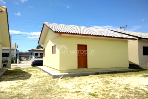 Casa com LAJE por R$125.000,00 - Residencial Lago