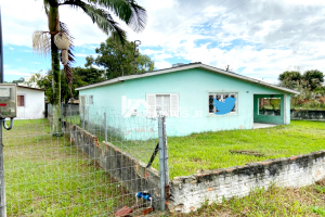 Casa com ótima localização no Jardim das Avenidas, em Araranguá