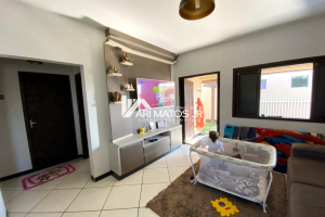 Casa no Balneário Arroio do Silva com duas salas comerciais