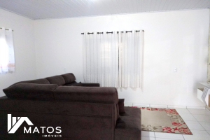 Casa com 02 no bairro Mato Alto