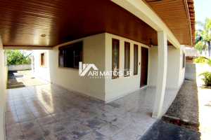 Casa de frente para a Avenida Sete de Setembro